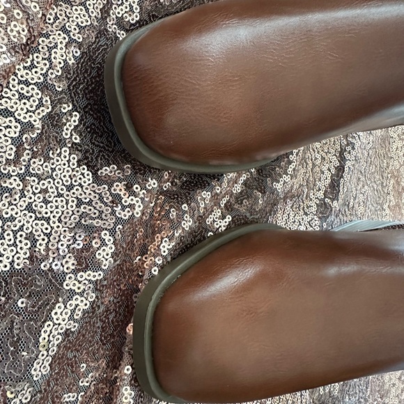 SHOEDAZZLE FAUX LEATHER STRETCH Brown BOOT FLAT HEEL With ZIP Sz 6 - Picture 7 of 13